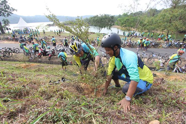 ATB Upayakan Konservasi Air Untuk Masa Depan